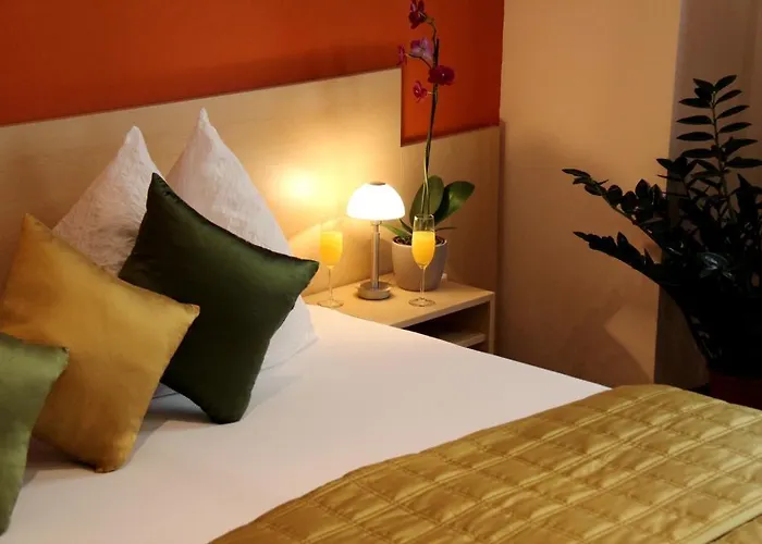 De Lux 3*